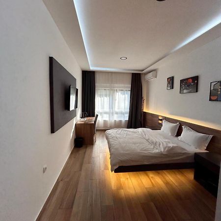 H.T Hotel بلغراد المظهر الخارجي الصورة