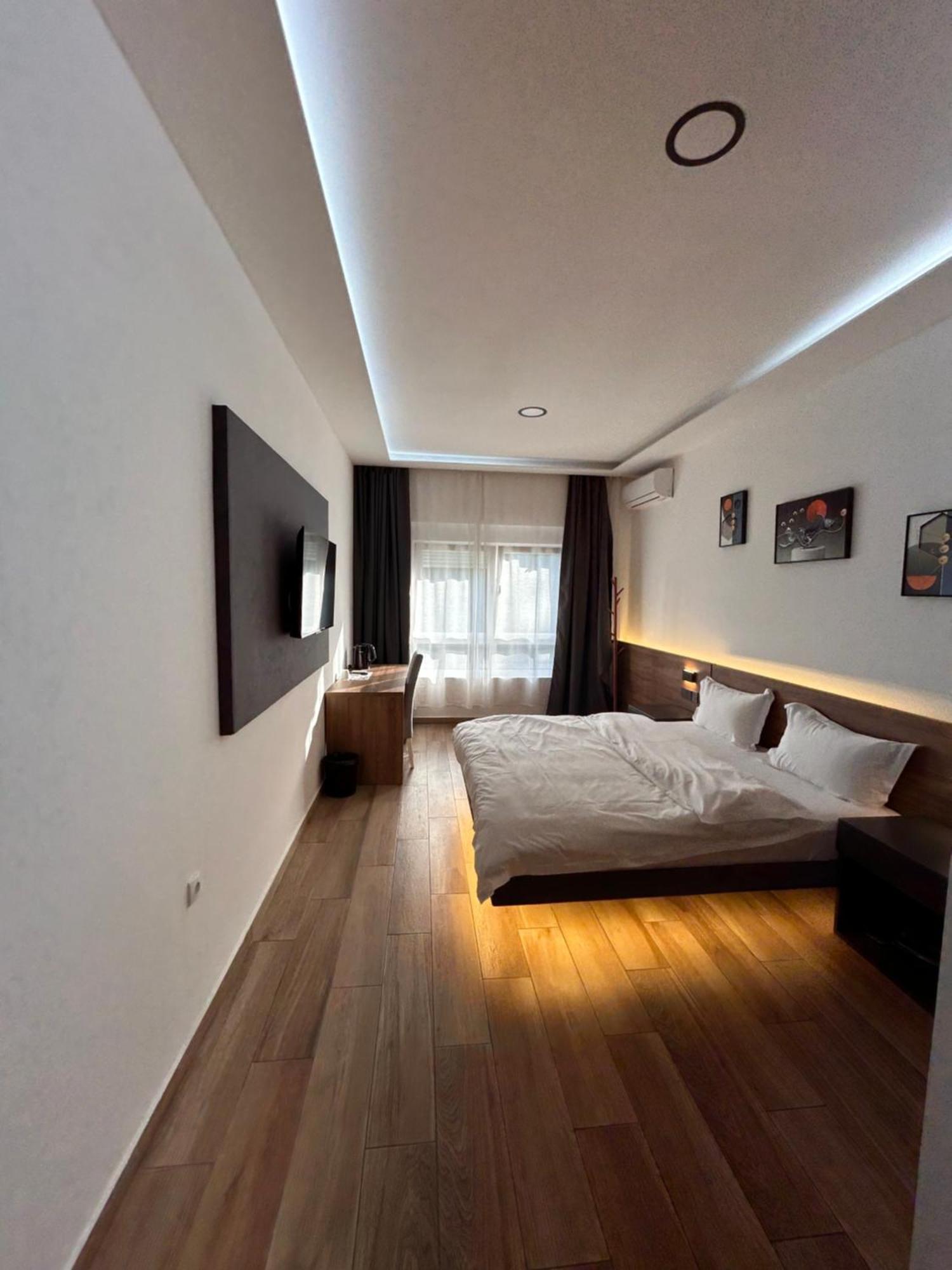 H.T Hotel بلغراد المظهر الخارجي الصورة