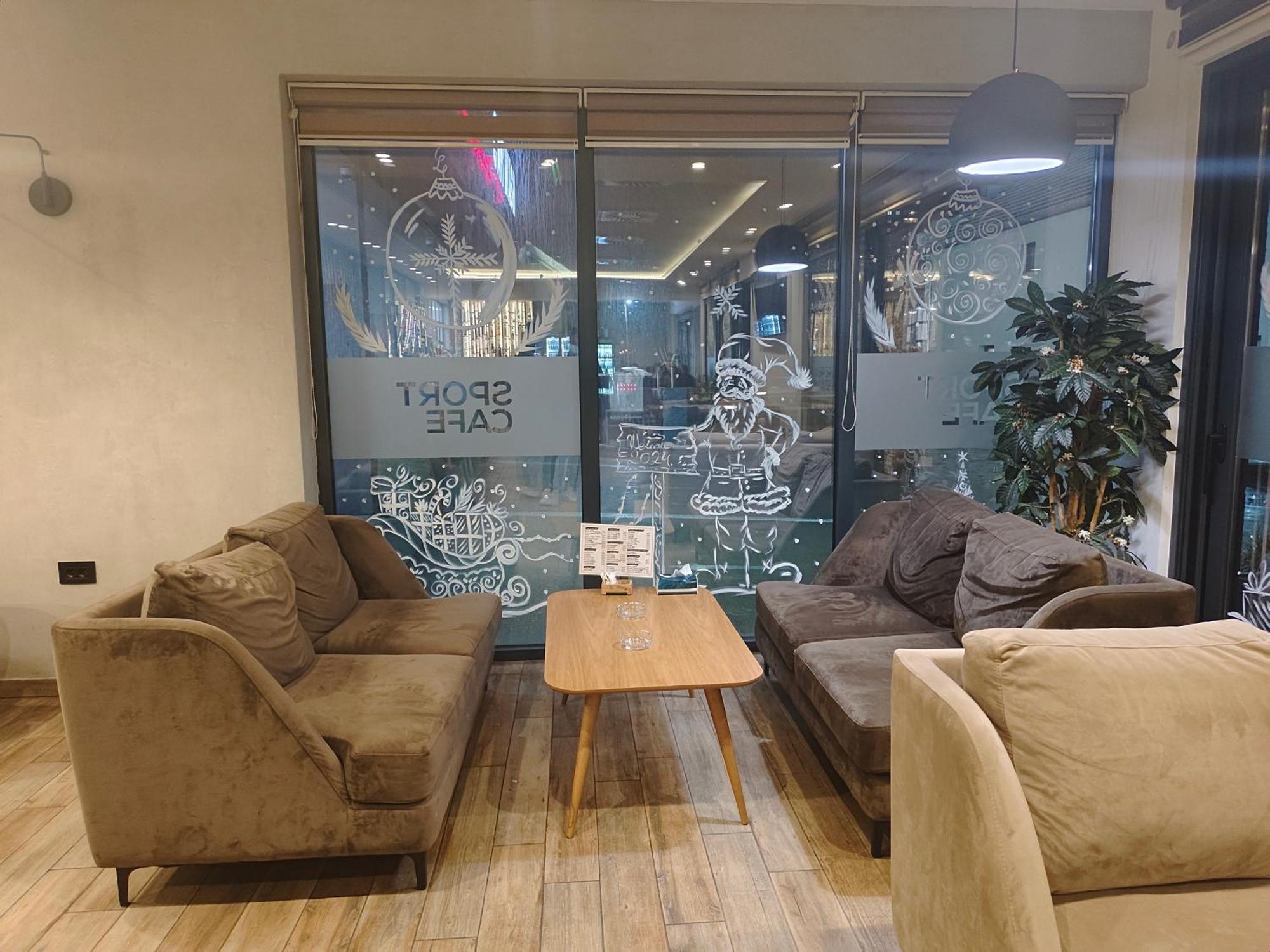 H.T Hotel بلغراد المظهر الخارجي الصورة